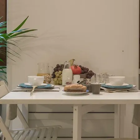 Next Stop - Station Апартаменты Милан