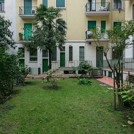 Next Stop - Station Апартаменты Милан